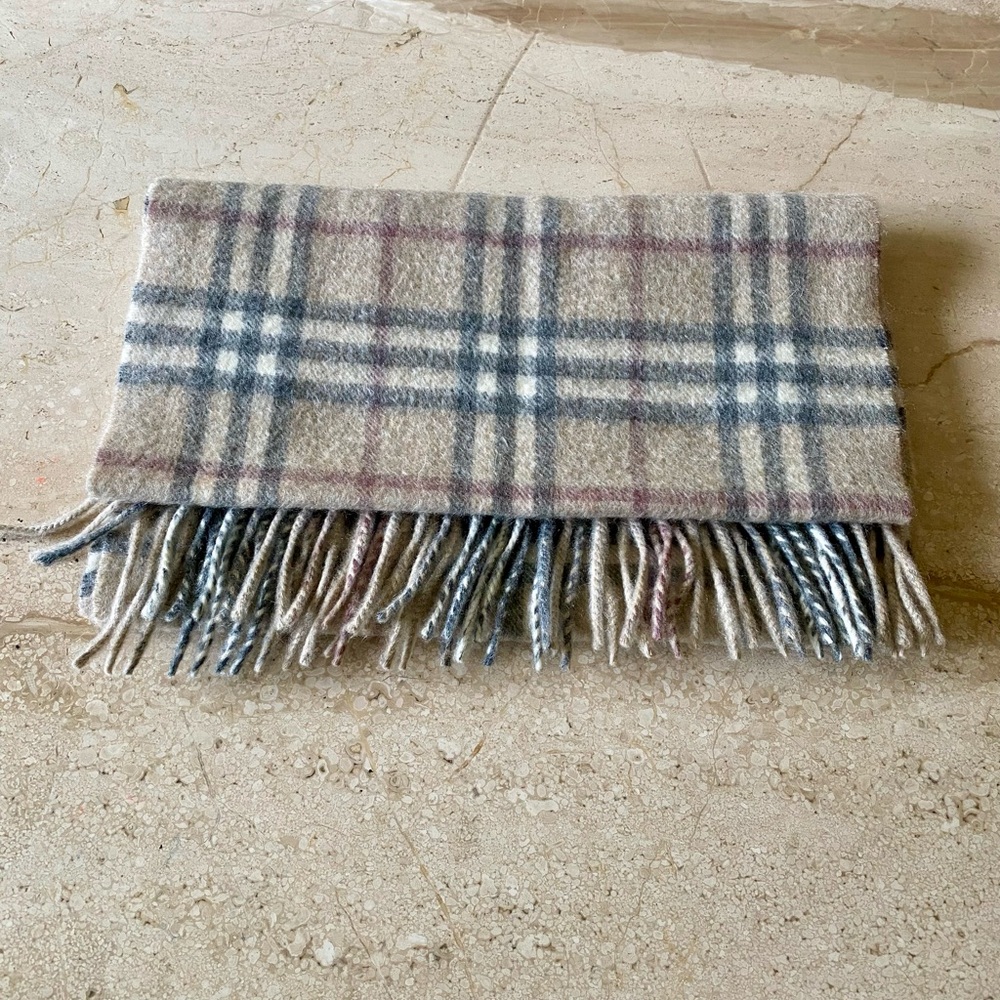 Burberry Beige Plaid Kashmiri cashmere scarf shawl - Picture 4 of 5